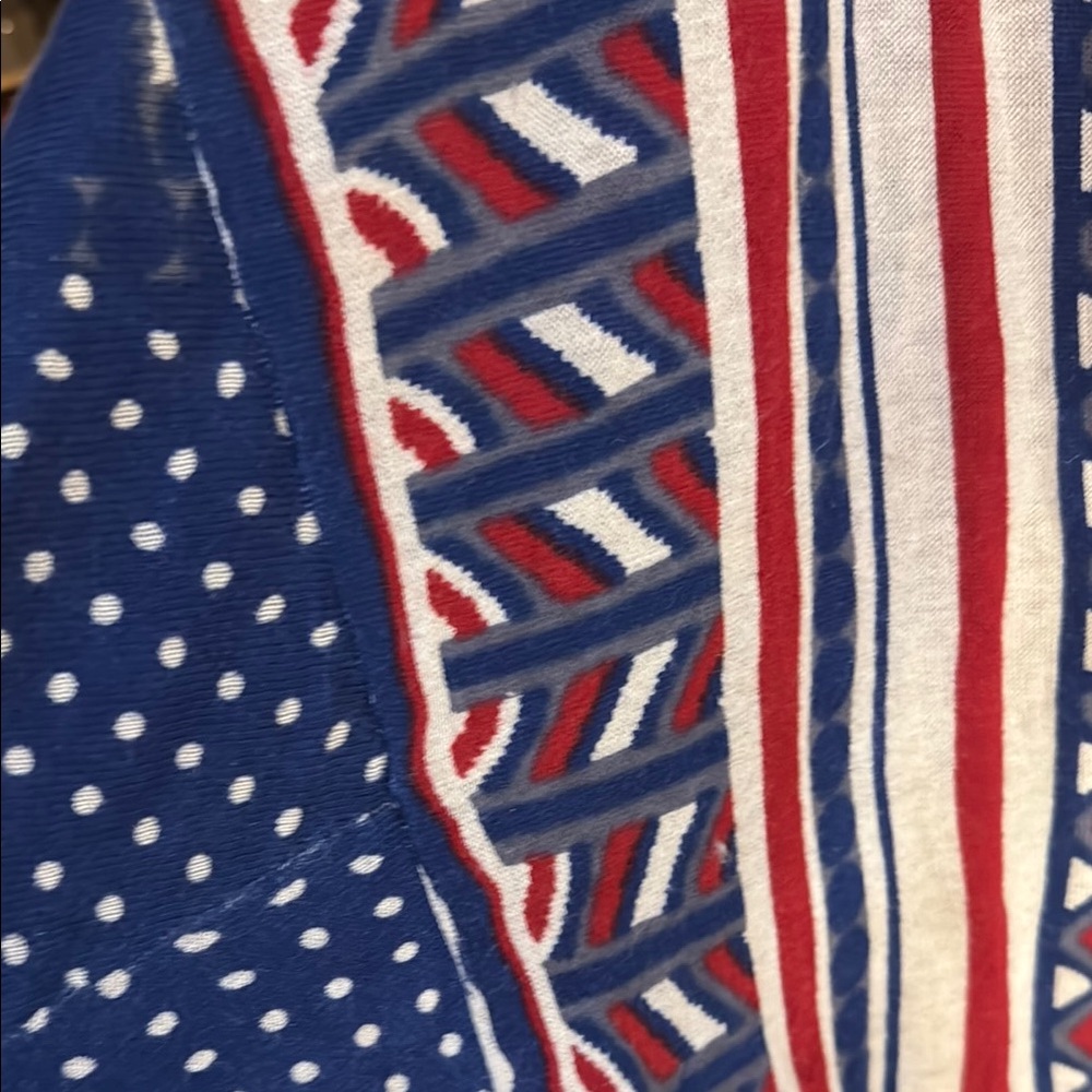 Multicolor Patterned Women's Sweater - Picture 3 of 3